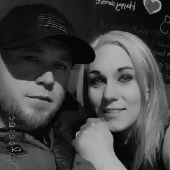 Meet your Posher, Chris - Picture 1 of 1